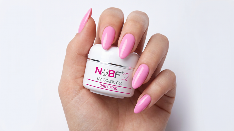 Babypink glänzende Gelnägel mit dem N&BF UV Farbgel Baby Pink